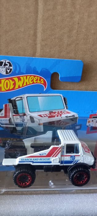 Mercedes-benz unimog 1300 hot wheels