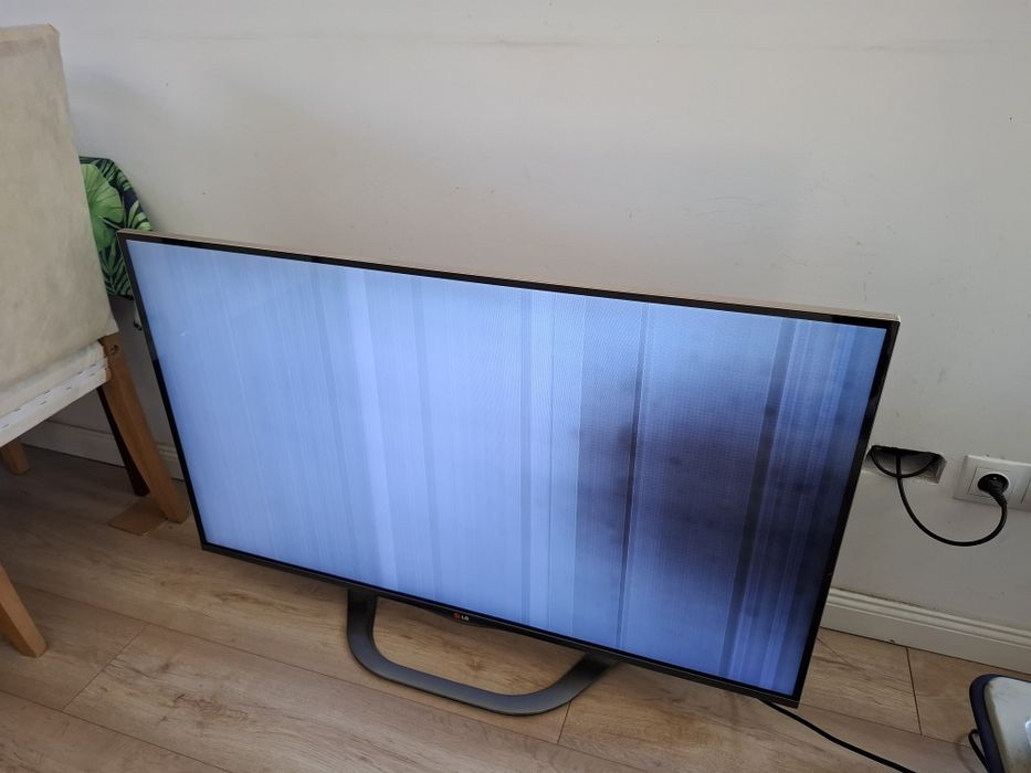 Telewizor LG LED Plus, 47", Full HD IPS 400HZ MCI Smart TV, Cinema