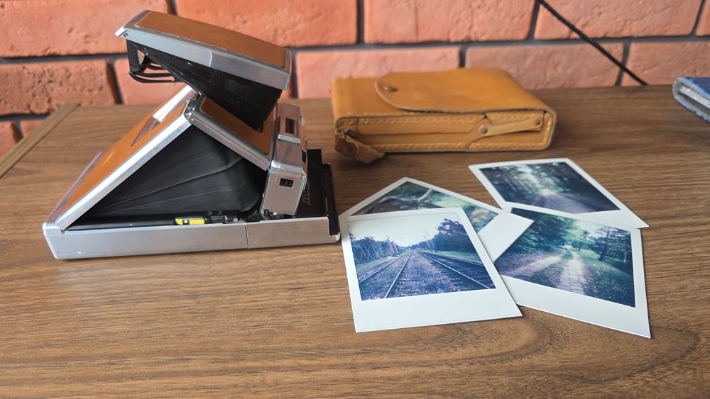 Polaroid SX70 Land Camera