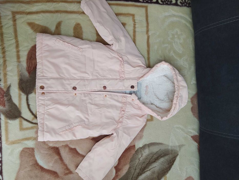 Курточка для дівчинки