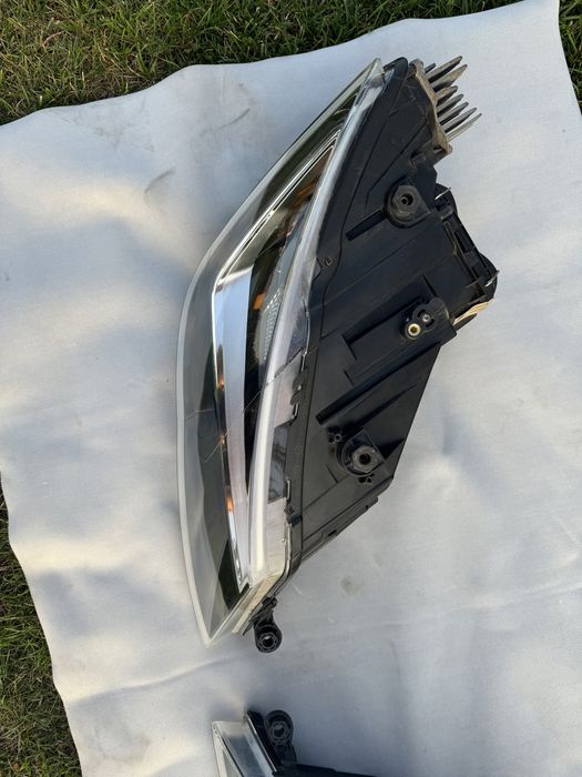 Seat Leon 3 III Refelktor Full Led Lewy Prawy Lampa 5F1