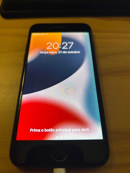 iPhone 7 - 32GB - Black64284346905858120