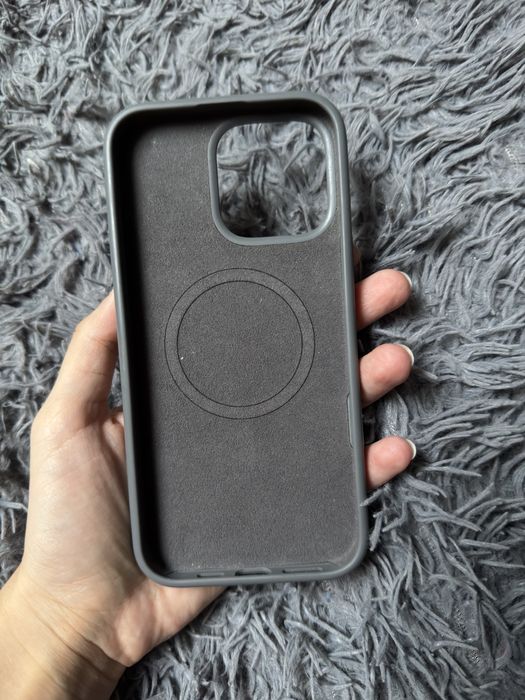 Чохли iphone 16 pro max