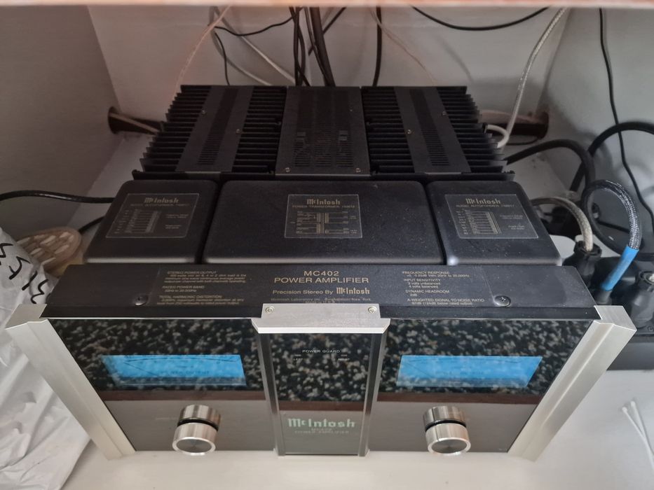 McIntosh MC402 Power Amp