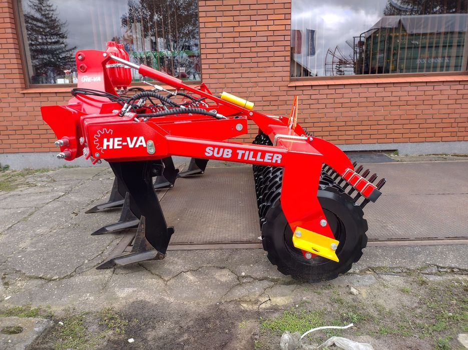 HE-VA SUB-TILLER  HE-VA Sub Tiller 3m 5 sekcji (pług dłutowy gruber)
