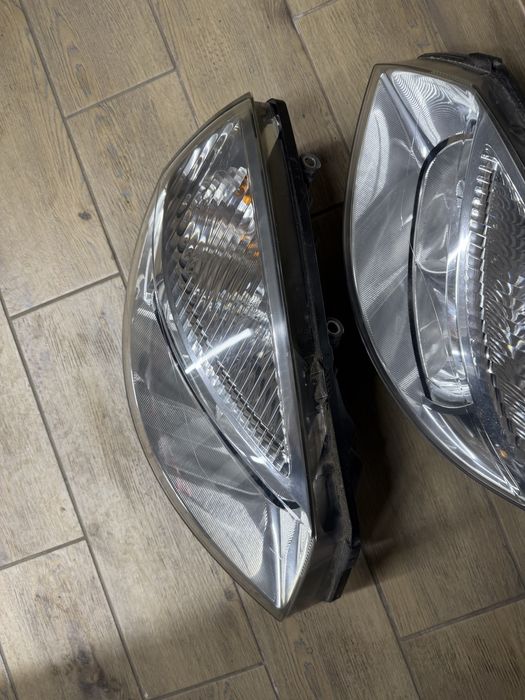 Фари Renault Scenic 2 2003-2005рік