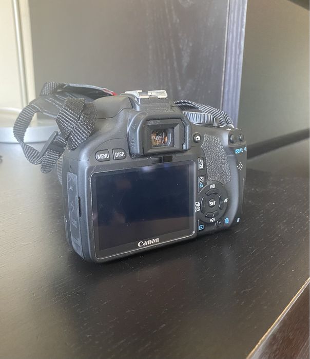 Câmara Canon EOS 550d