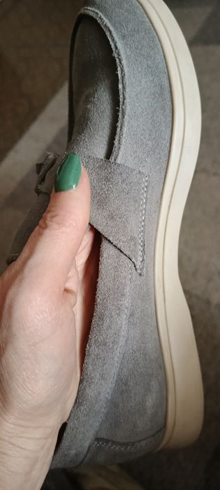 Замшеві лофери бренду HELLOSTORE SHOES. 38 розмір