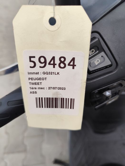 Peugeot tweet 125 rok 2023
