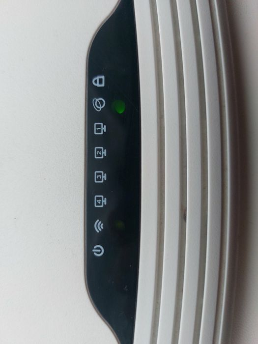 Роутер TL-WR841N працює від павербанка