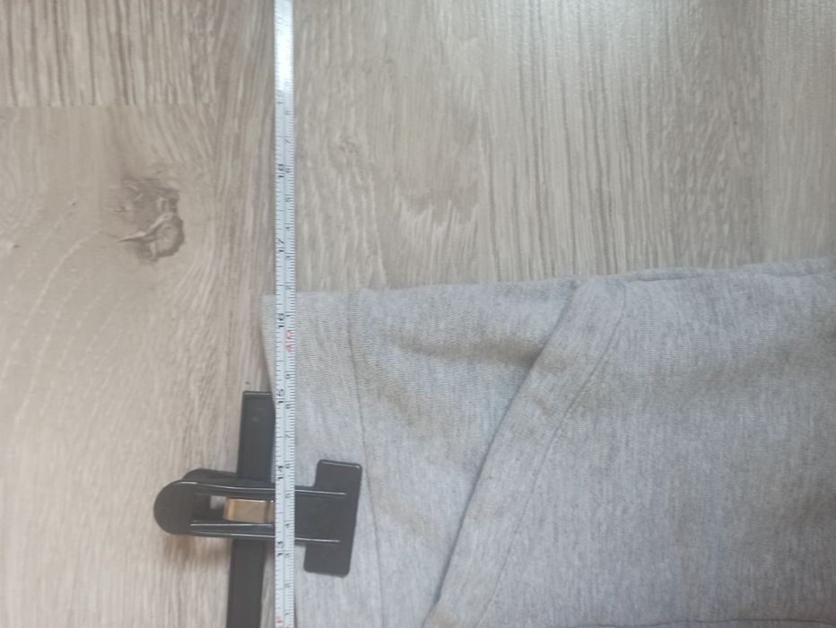 Szara spódnica diverse z kieszeniami