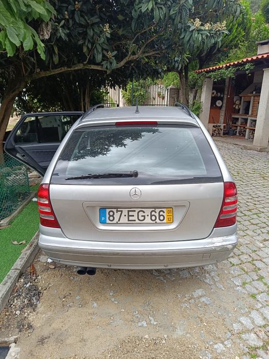 Carrinha Mercedes C220