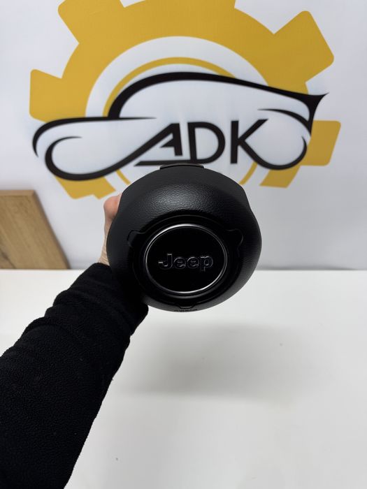 Оригінальна не стріляна подушка безпеки AirBag керма Jeep Wrangler JL
