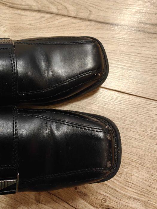 Buty eleganckie 28