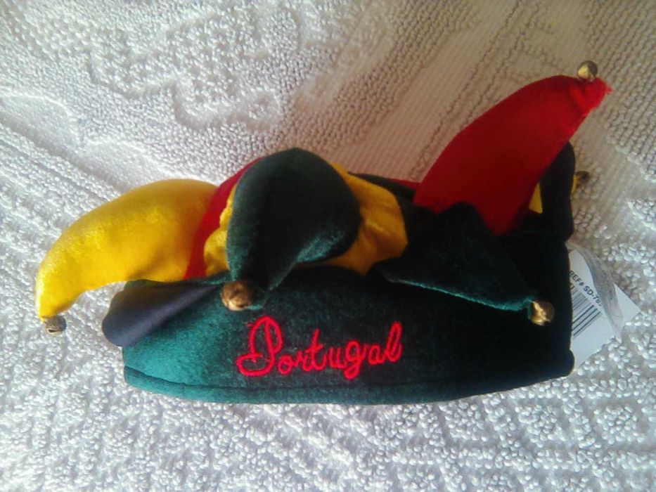 Bonés, Caps, Chapéus com pala, Gorro com guizos  -> NOVOS