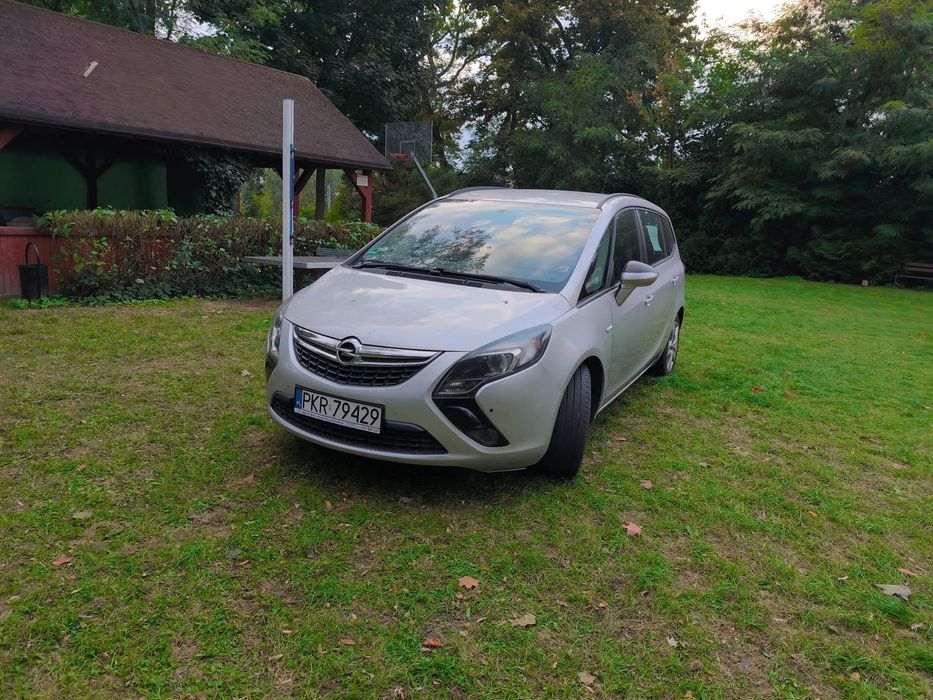 Opel Zafira Zafira c 2013 1,4 140km 7 osobowy