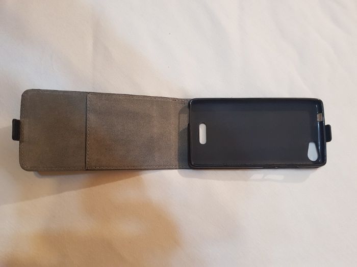 Etui-pokrowiec  telefon Wiko FEVER