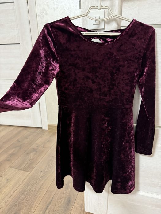 Сукня,На дівчинку 5-6років