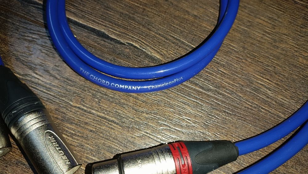 Межблочный кабель CHORD Chameleon Plus RCA-RCA XLR-XLR 2x1m