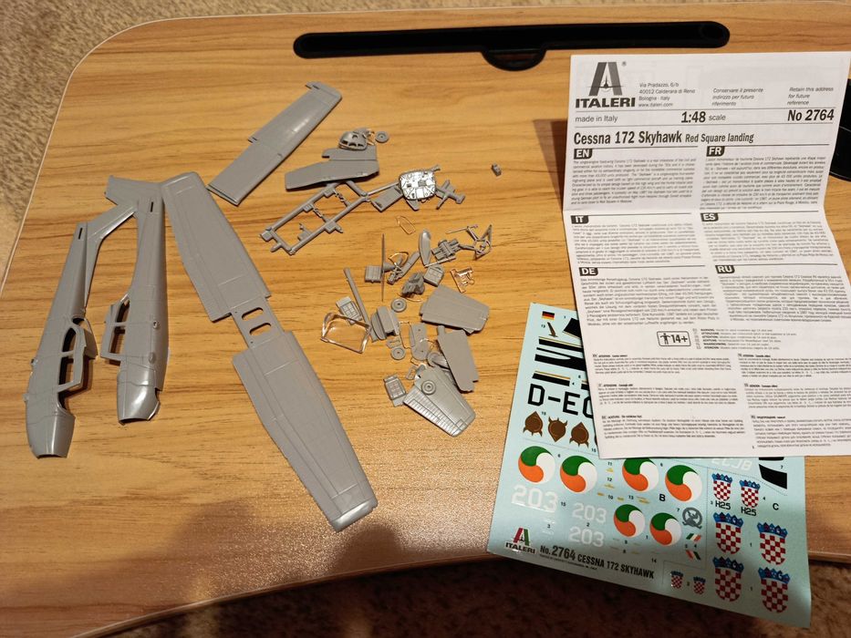 Samolot Cessna 172 Skyhawk 1/48 Italeri do dokończenia