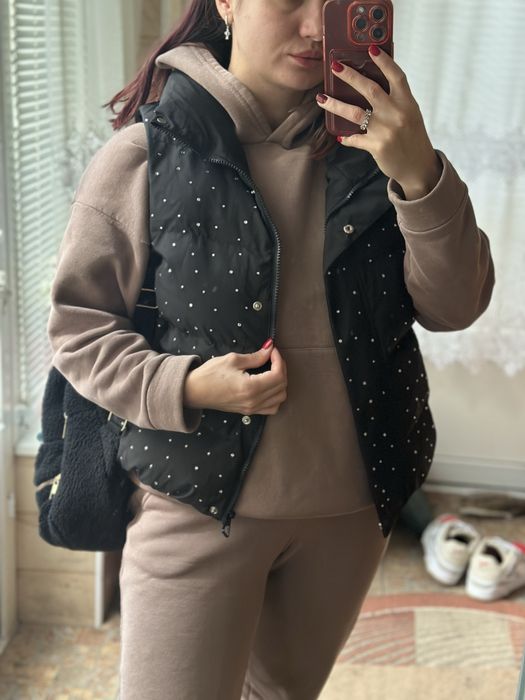 Жилетка в стразах