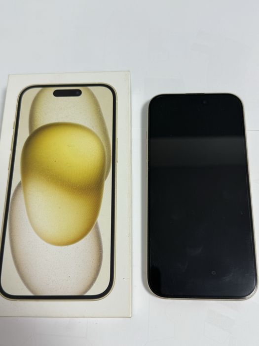 Iphone 15 yellow