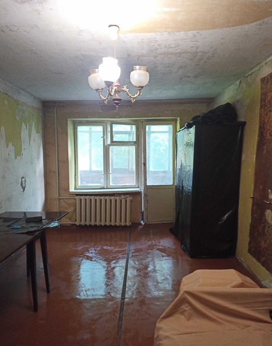Продам 2-кімнатну квартиру в м. Лозова