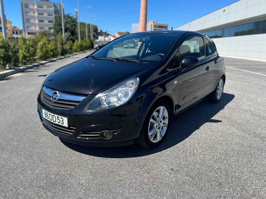 Opel Corsa Van - 2 lugares - Nacional