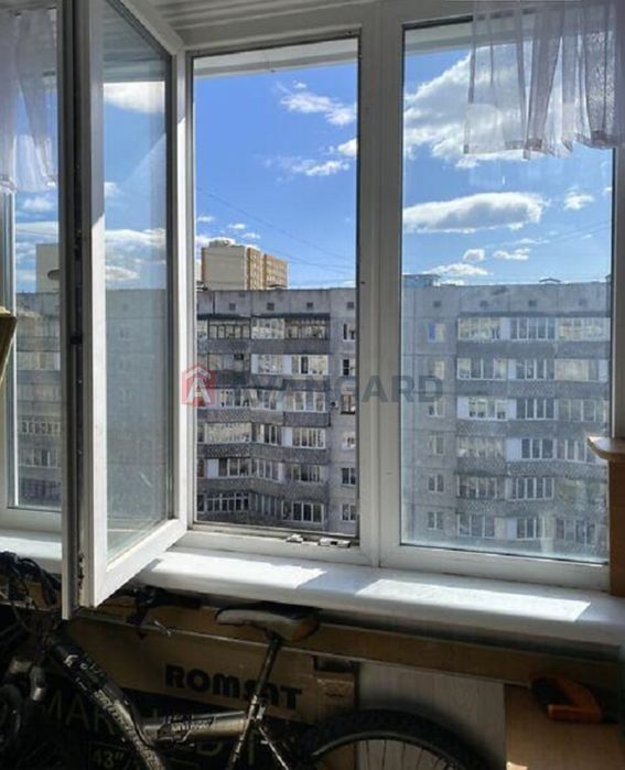 Продаж 3-кімнатної квартири в центрі Вишневого!