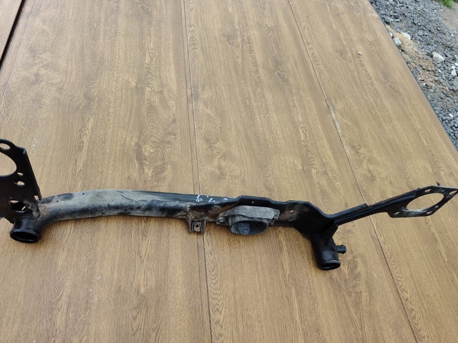 Belka wzmocnienie przedni pas audi A4 b6 b7