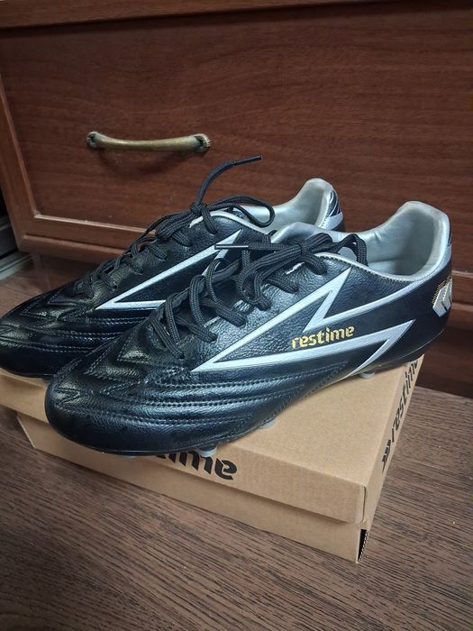 Продам буци для хлопця 40р.