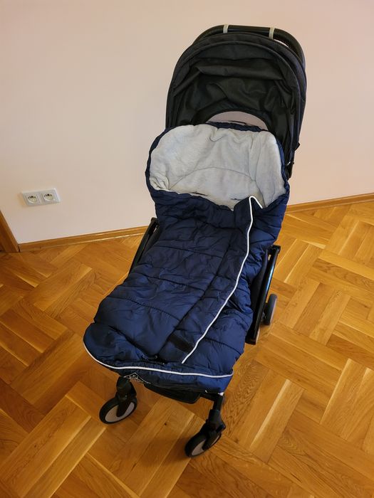 Składany wózek spacerówka Kiss K2GO z akcesoriami