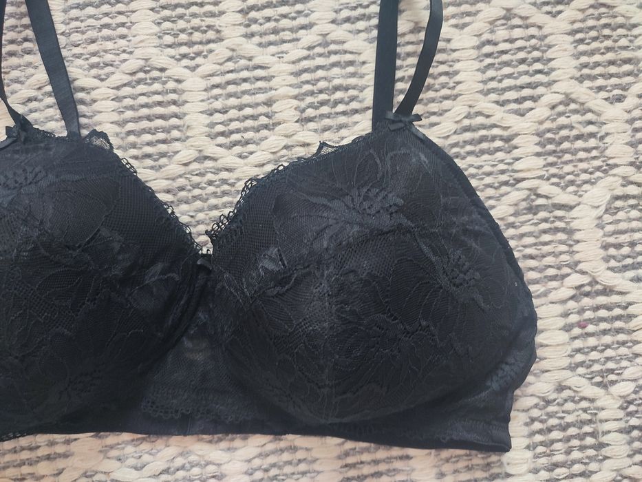 Biustonosz miękki bez fiszbin