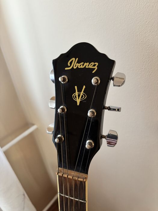 Gitara ibanez 2012
