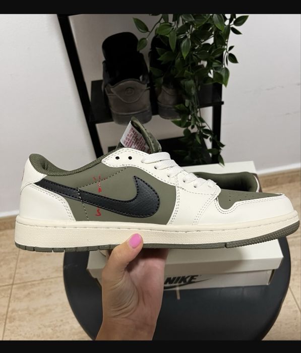 dunk travis scott