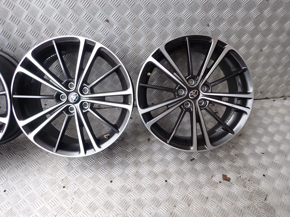 FELGI ALUMINIOWE TOYOTA SUBARU  7JX17  ET 48  5X100  PIASTA 56