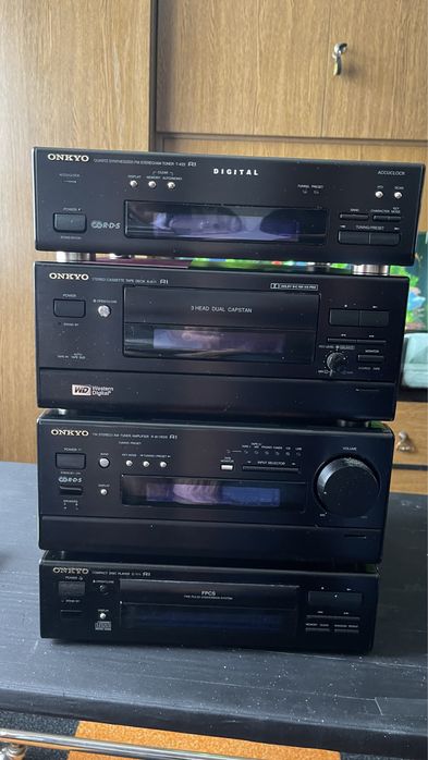 Midi wieża Onkyo 2 elementy procesor dźwięku.