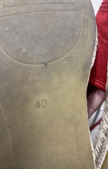 Sprzedam sznurowane sandały