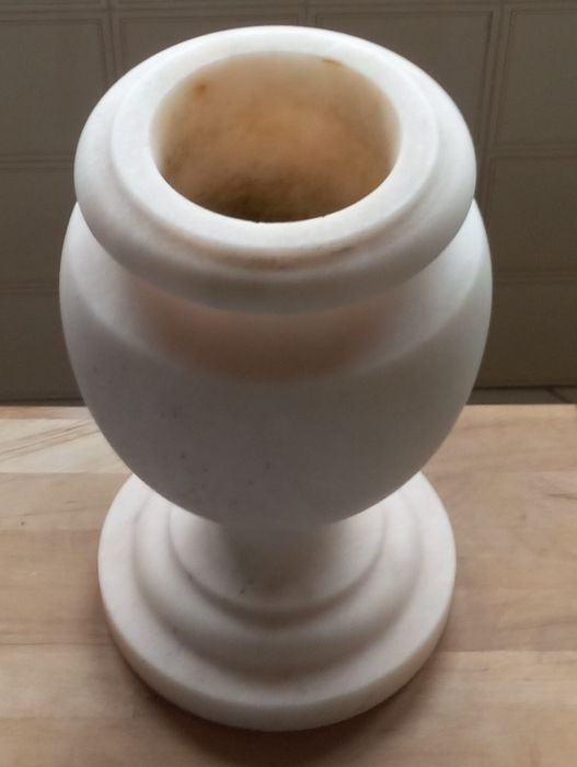 Jarra em pedra mármore de Estremoz