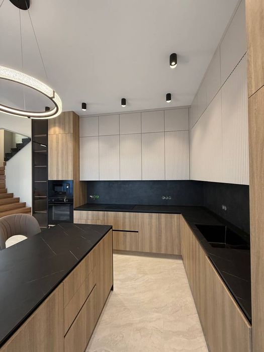 Будинок 175 м2 з ремонтом у Ходосівці, газ, автонавіс, 4 кімнати