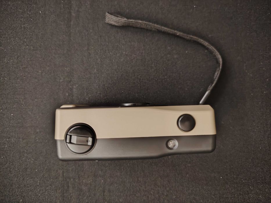 Máquina fotográfica PN 919 28mm