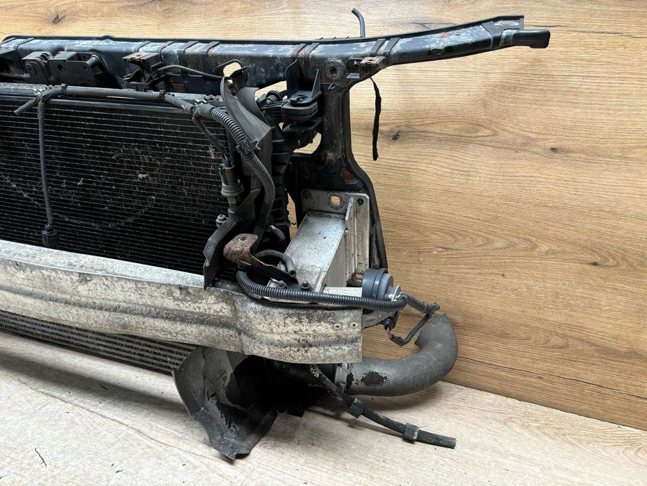 Pas przedni Audi A4 B8 Automat
