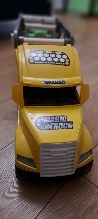 Laweta WADER Magic Truck Action
