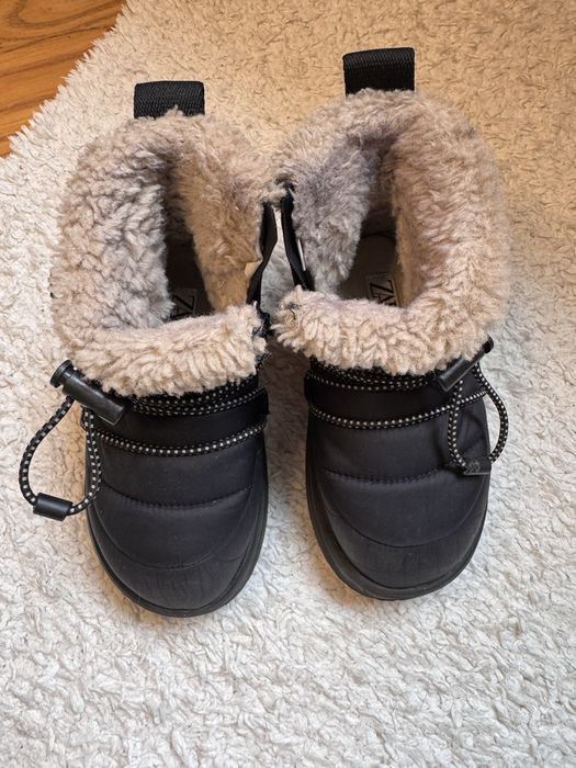 Уггі zara для дівчинки