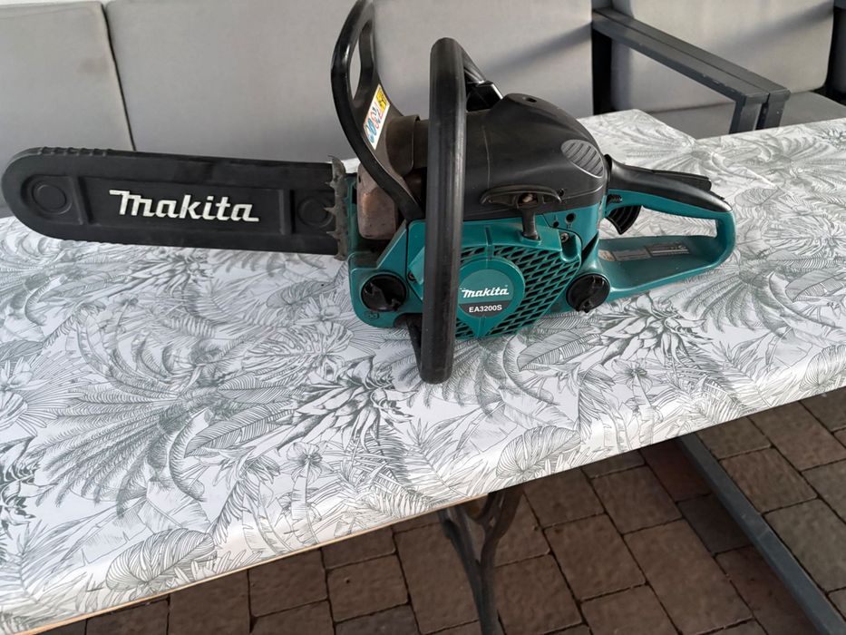Pilarka spalinowa makita EA3200S
