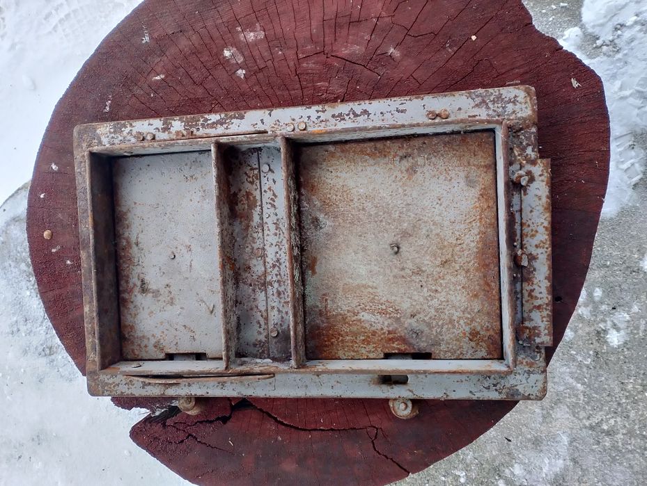 Drzwiczki do pieca kuchni kominka grilla.