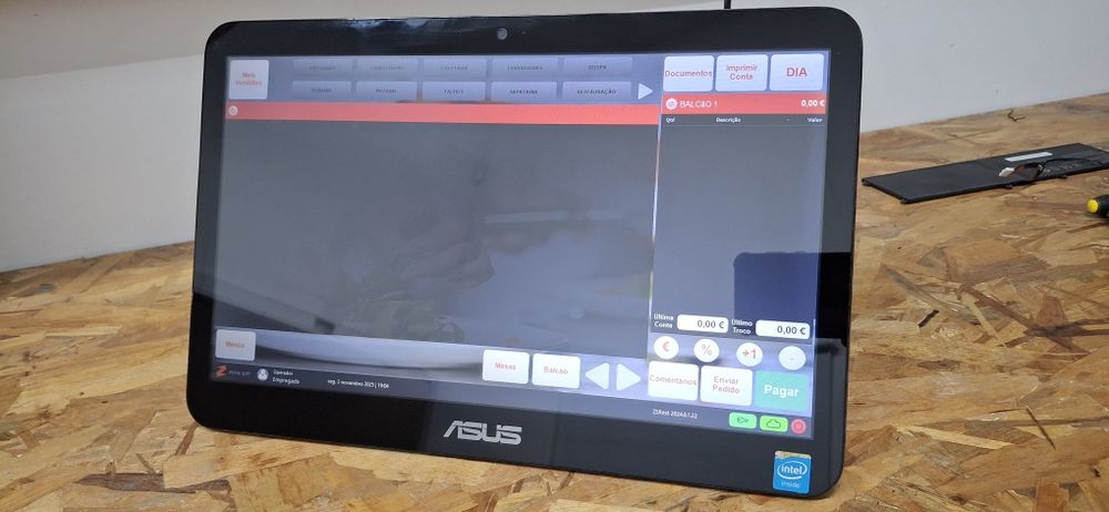 PC Touchscreen com Software de Faturação