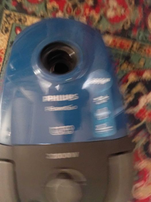 Продам пилесос філипс 2000 ват