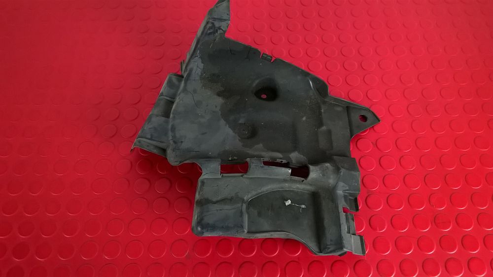 Plástico Proteção Cava de Roda Esq - 638312139R - DACIA SANDERO II