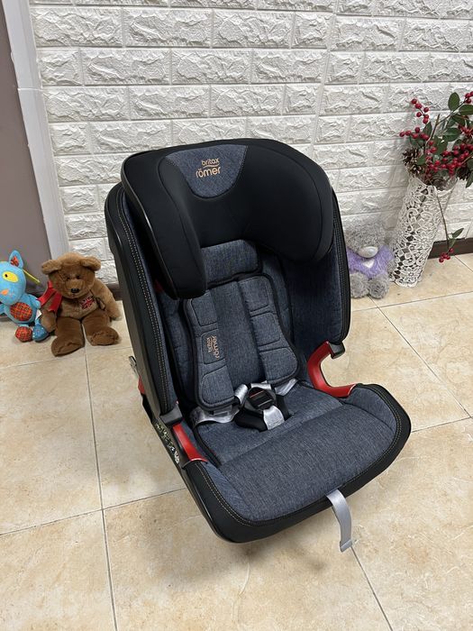 Автокрісло Britax Romer ADVANSAFIX IV M Група 1/2/3 (9-36кг) брітакс